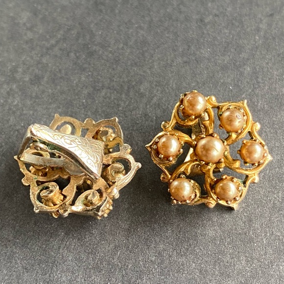 Antique Clip On Earrings - Gold & Pearl - Set of 3 - Picture 5 of 7